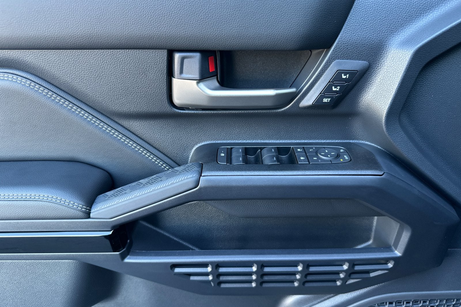 2026 Toyota 4Runner i-FORCE MAX 4Runner Limited