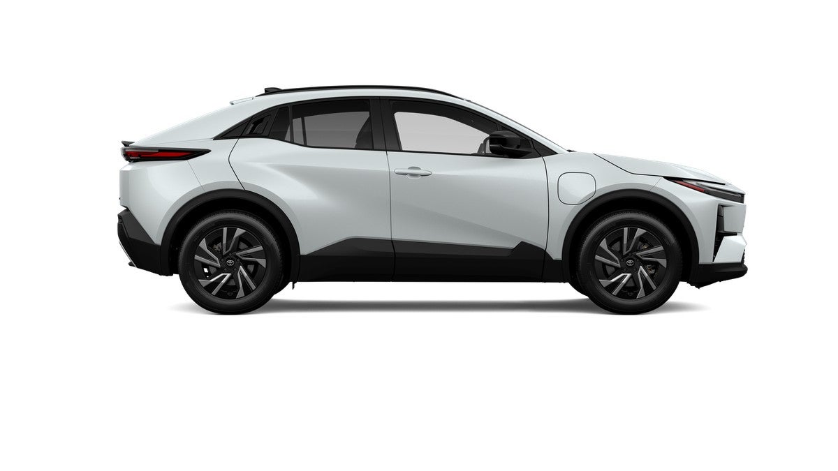 2027 Toyota C-HR SE