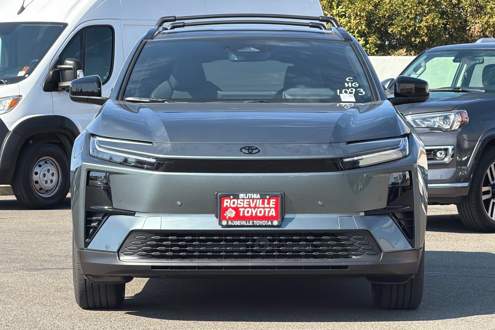 2027 Toyota C-HR SE