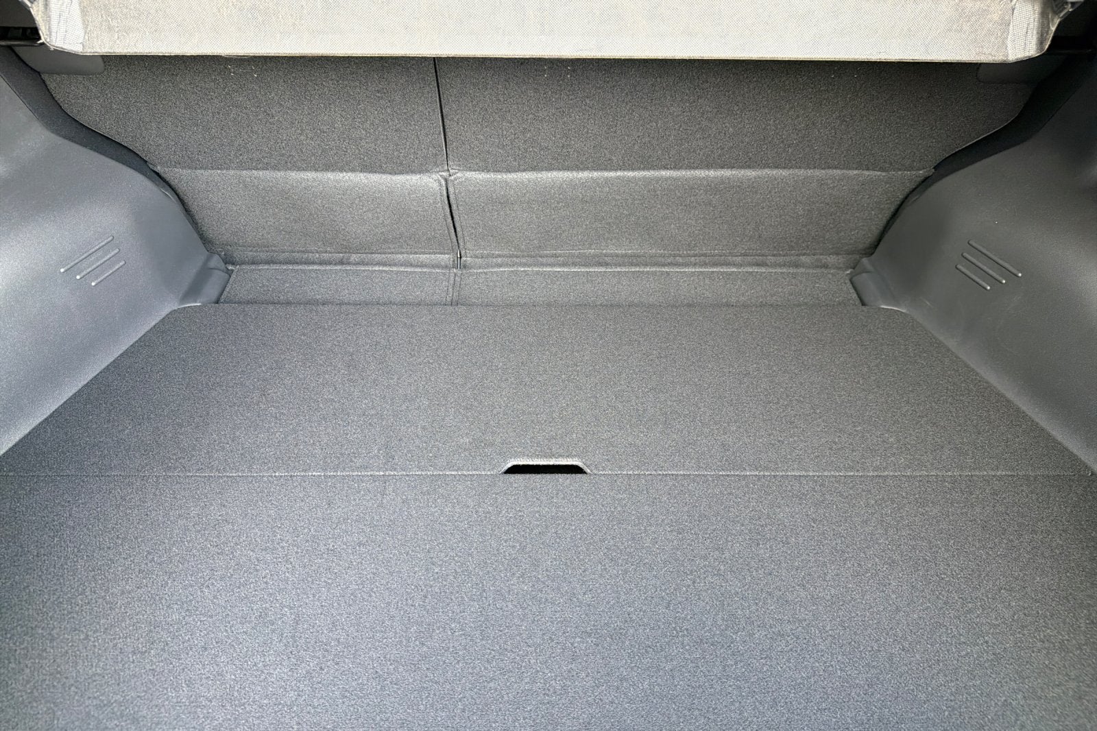 2027 Toyota C-HR SE