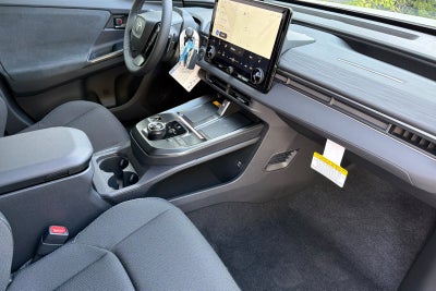 2027 Toyota C-HR SE