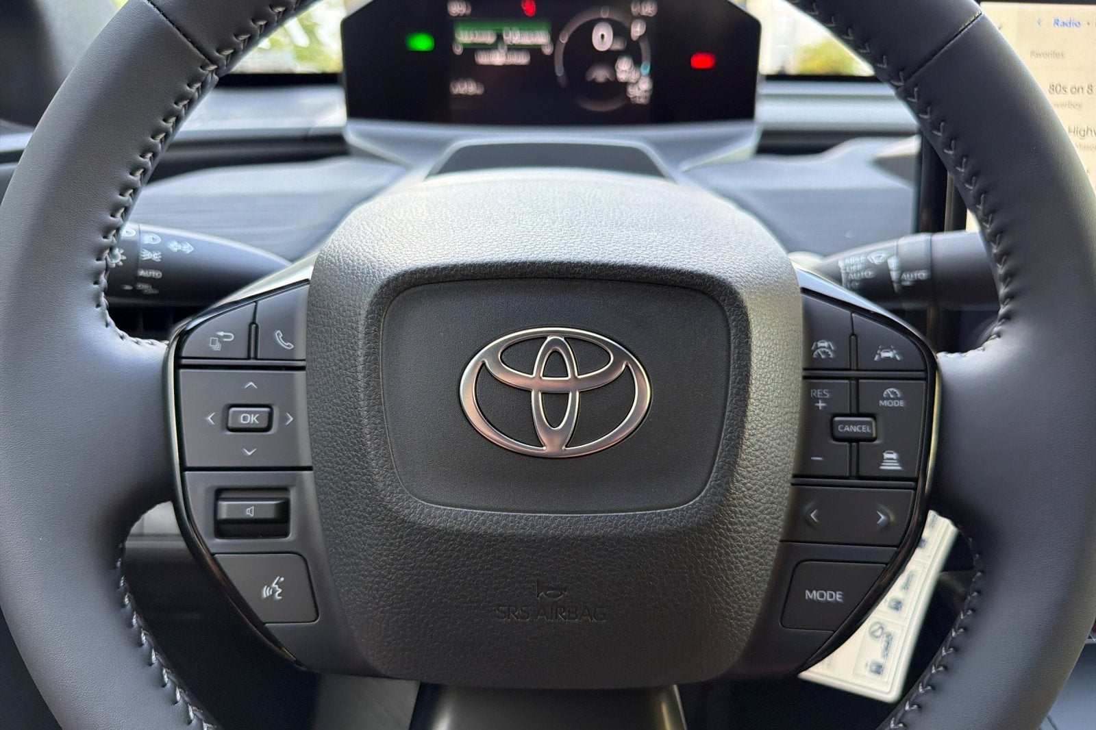 2027 Toyota C-HR SE