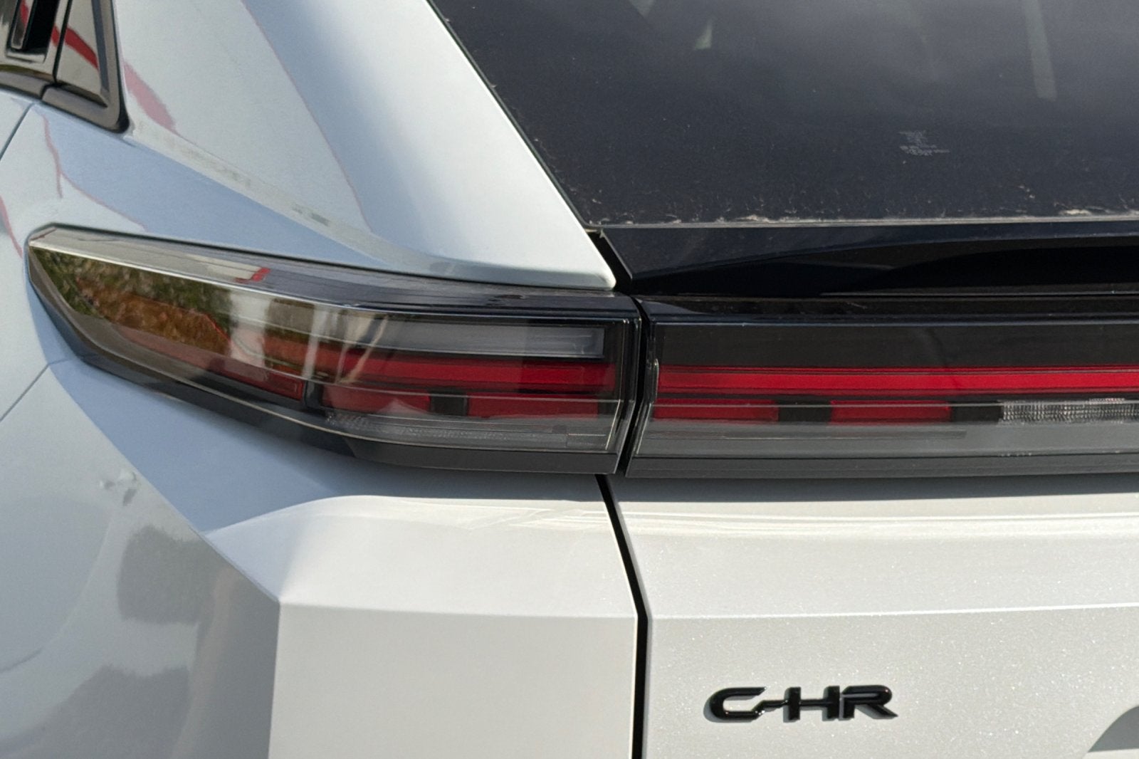 2027 Toyota C-HR SE