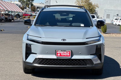 2027 Toyota C-HR SE
