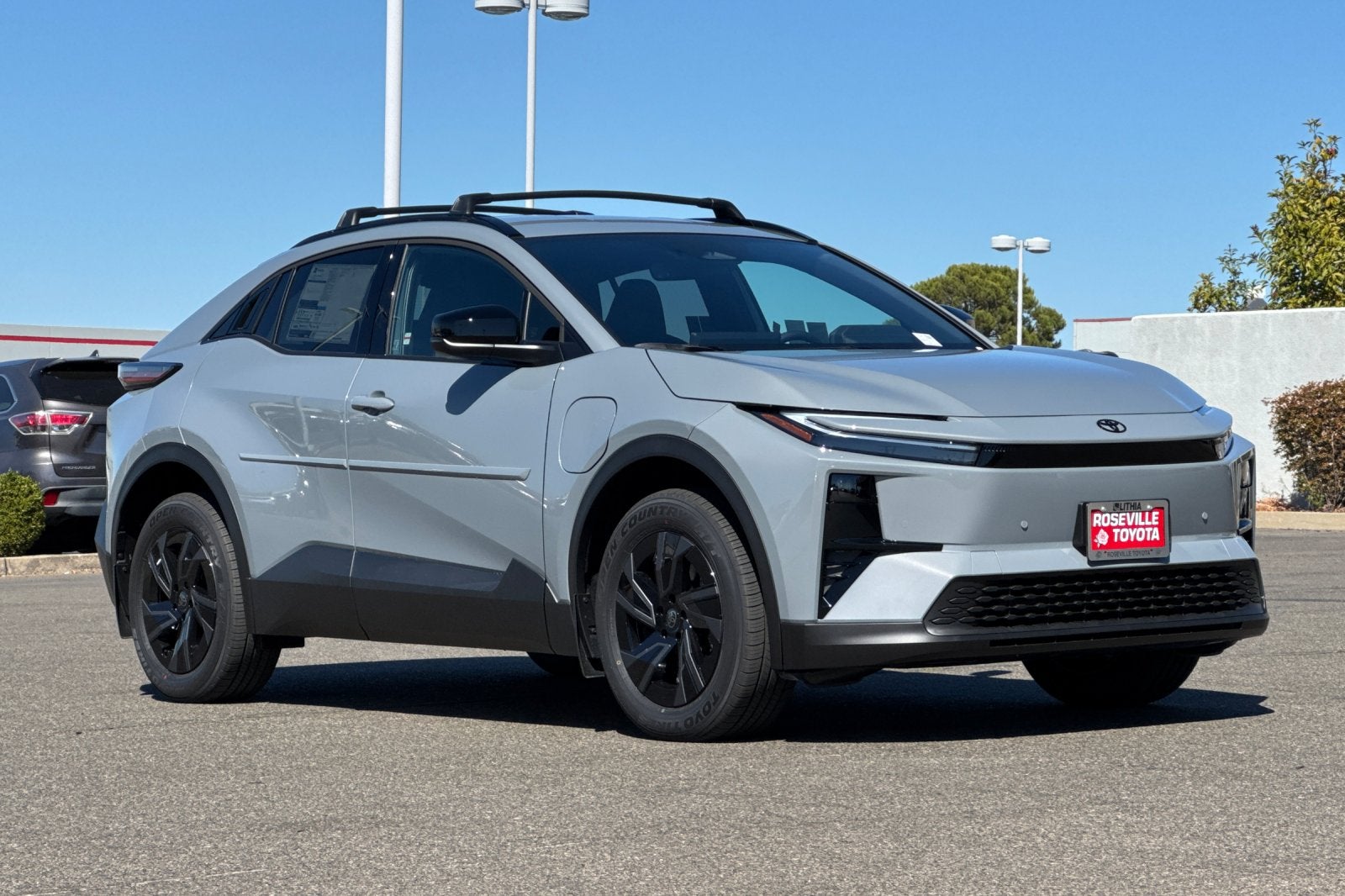 2027 Toyota C-HR SE