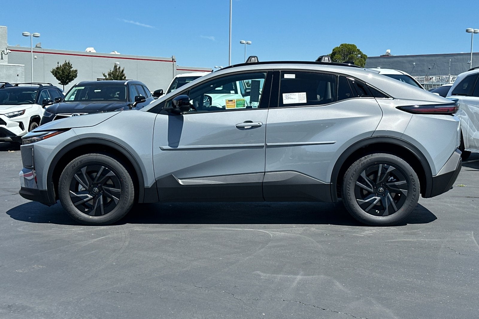 2026 Toyota C-HR SE