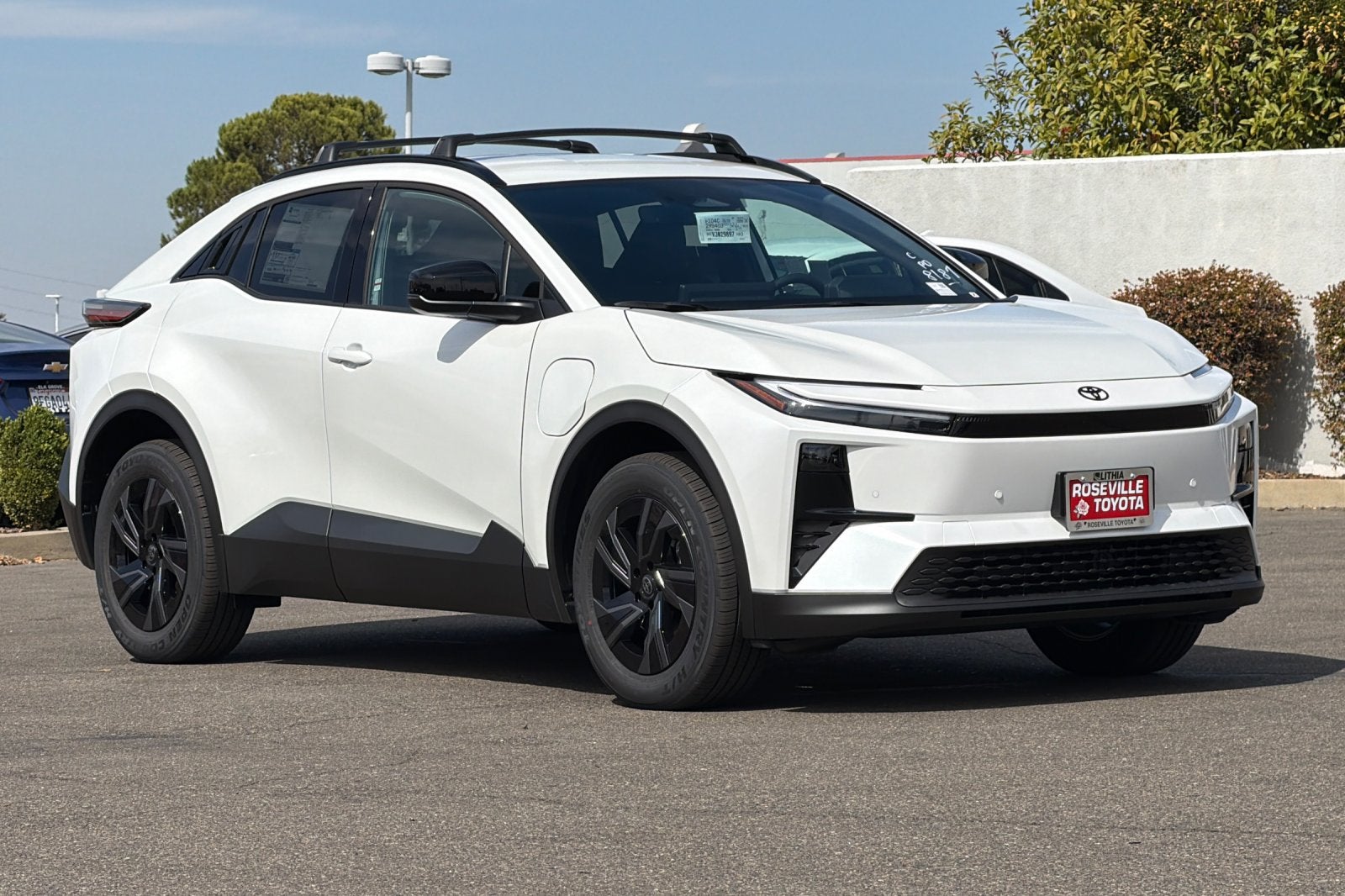 2027 Toyota C-HR SE