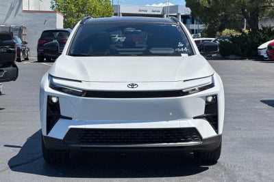 2026 Toyota C-HR XSE