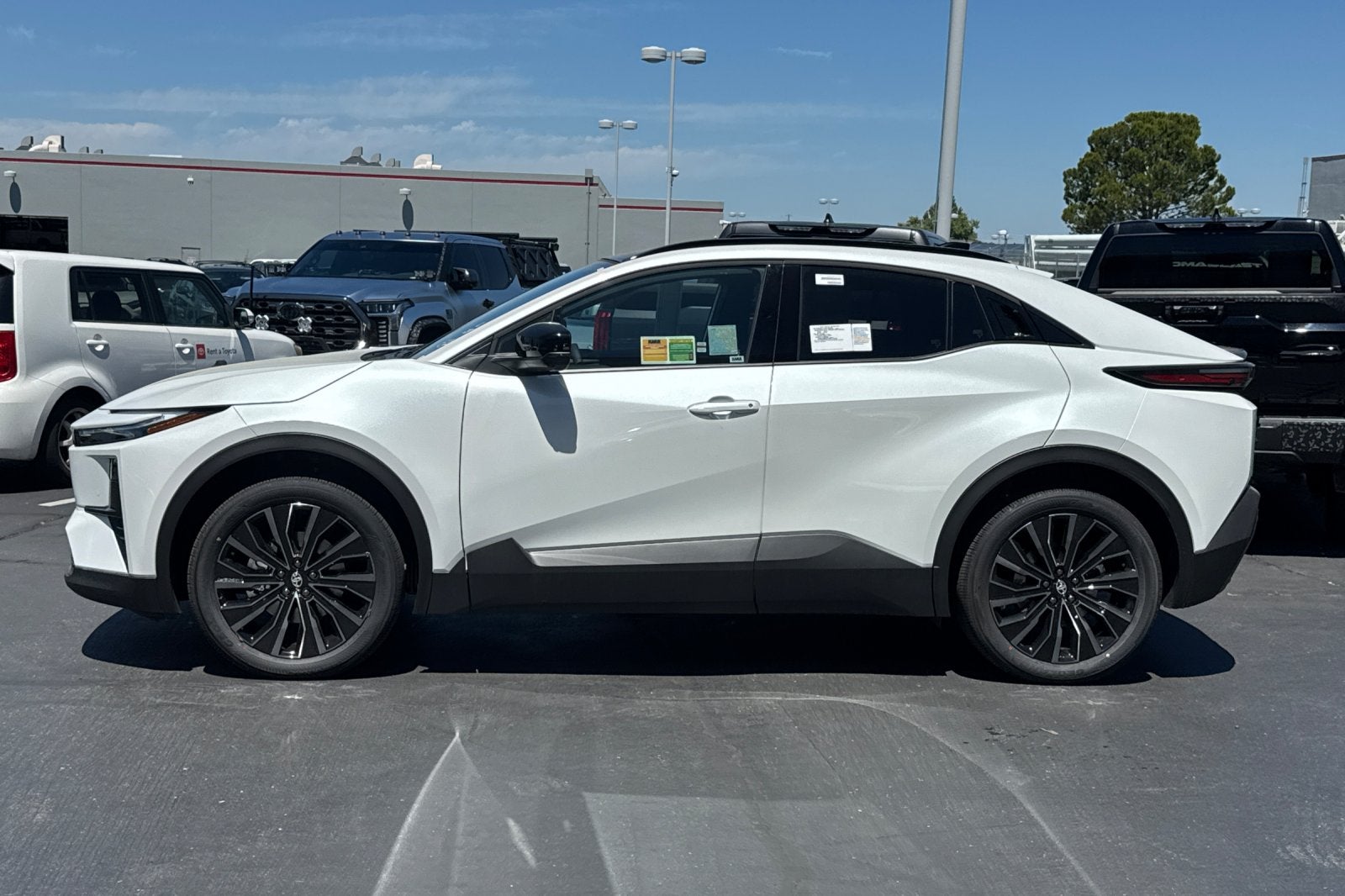 2026 Toyota C-HR XSE
