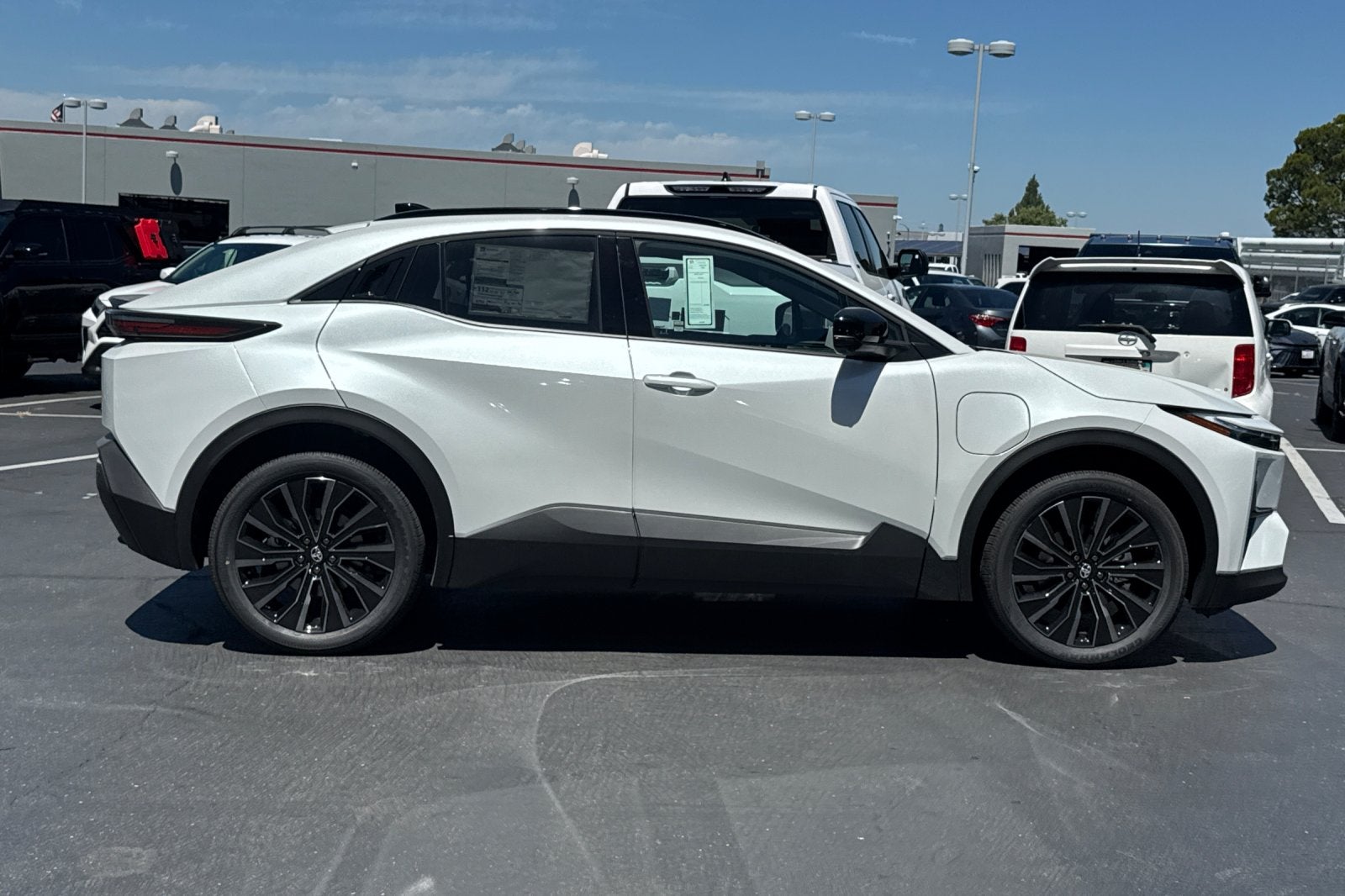 2026 Toyota C-HR XSE