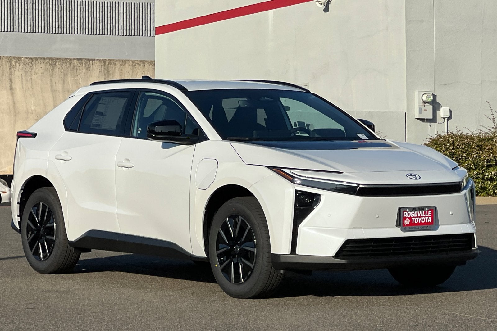 2027 Toyota bZ XLE
