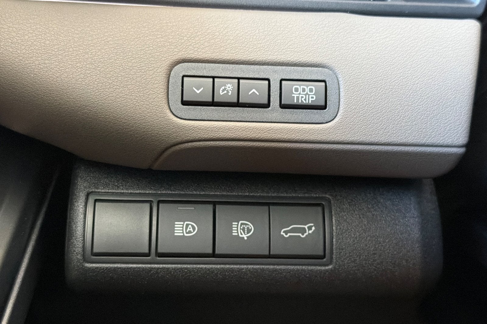 2026 Toyota bZ Woodland AWD