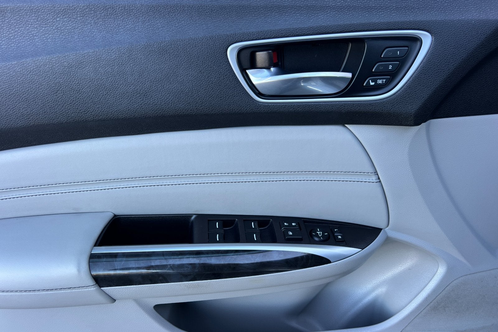 2018 Acura TLX w/Technology Pkg