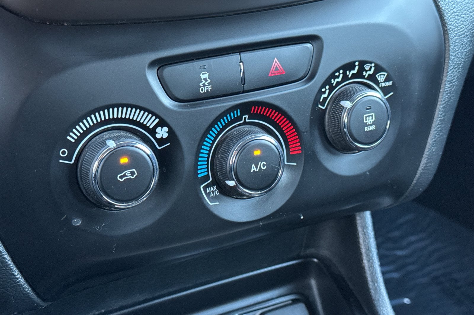 2015 Jeep Cherokee Sport