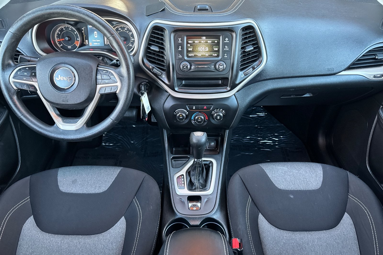 2015 Jeep Cherokee Sport