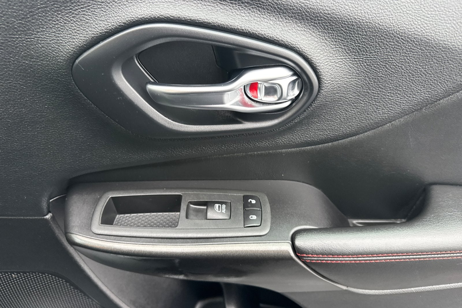 2020 Jeep Cherokee Trailhawk Elite