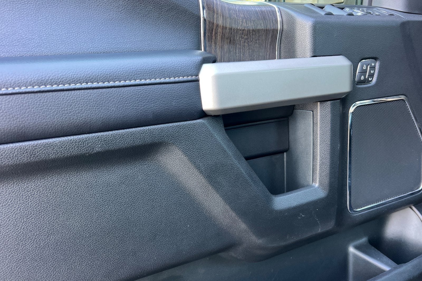 2020 Ford Super Duty F-250 SRW LARIAT