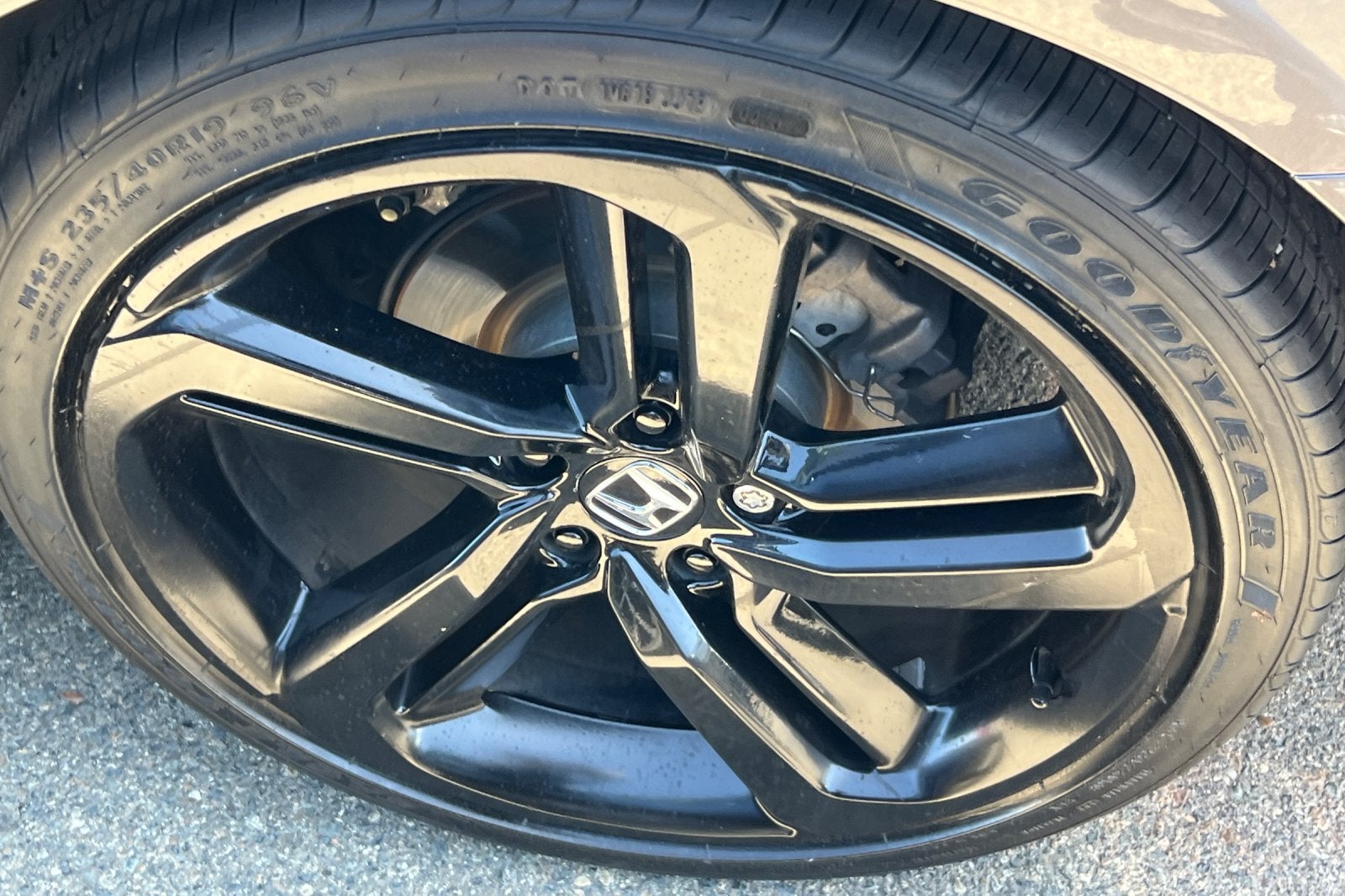 2018 Honda Accord Sedan Sport 2.0T