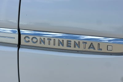 2018 Lincoln Continental Reserve