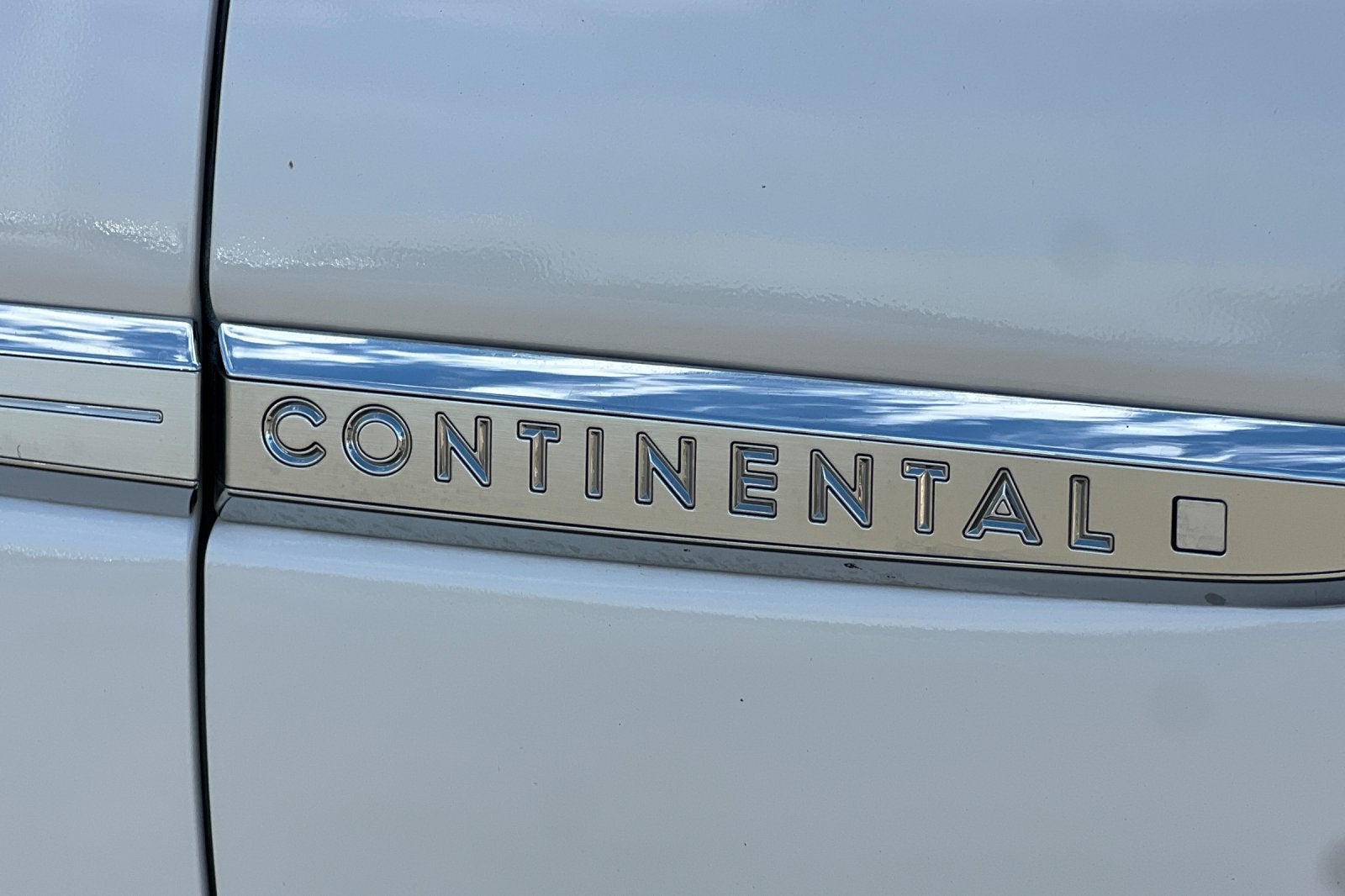 2018 Lincoln Continental Reserve