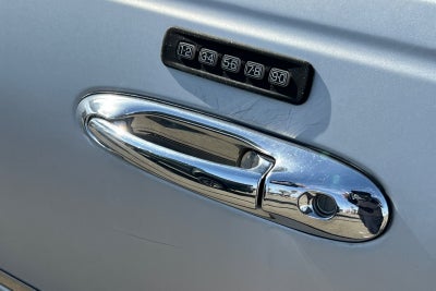 2001 Lincoln Town Car Cartier