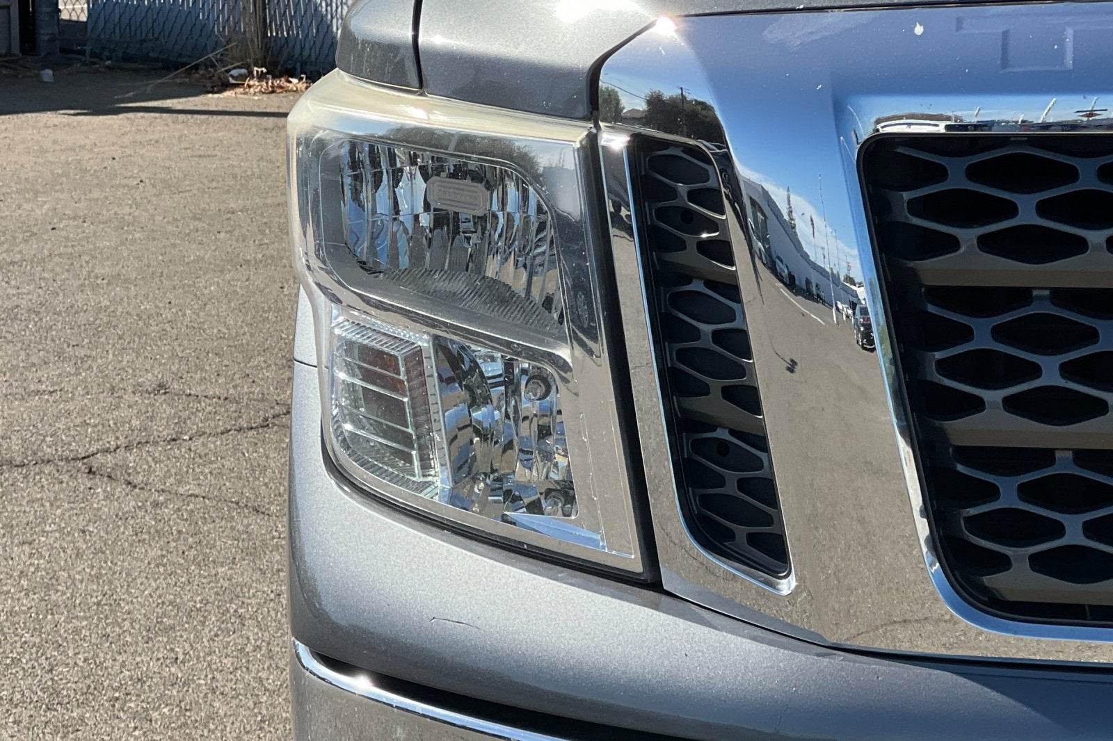 2017 Nissan Titan SV