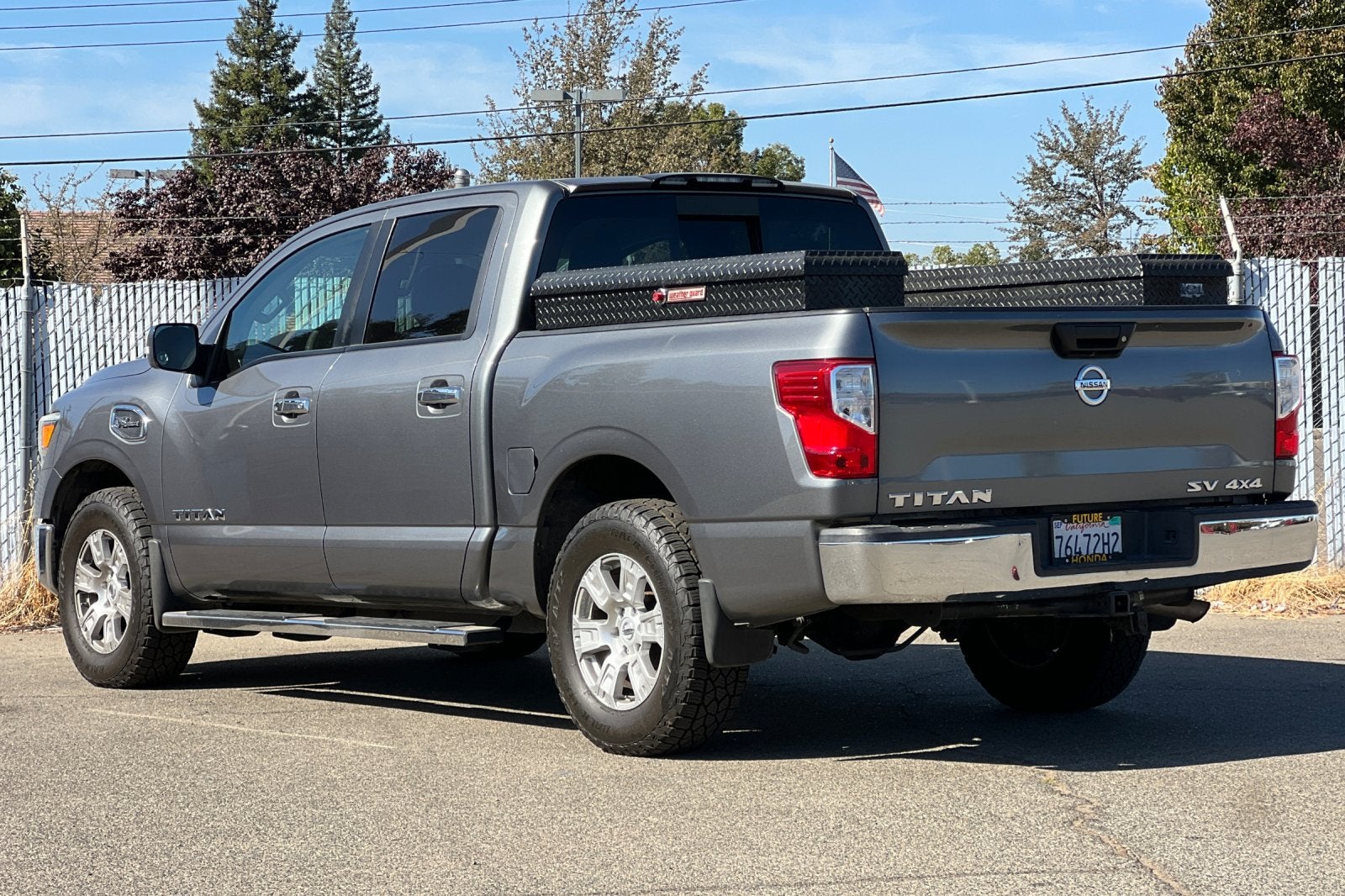 2017 Nissan Titan SV