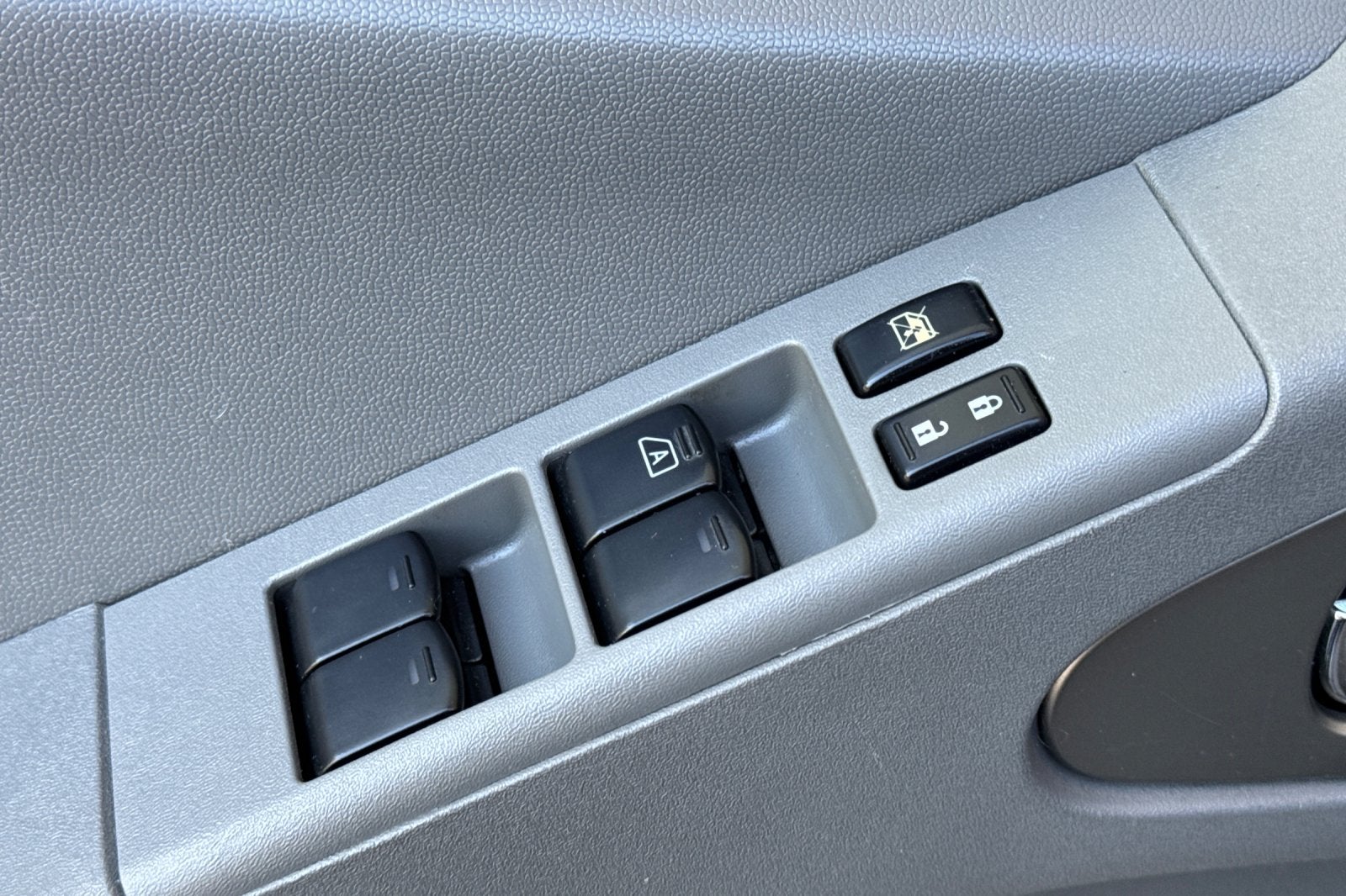 2017 Nissan Frontier SV V6