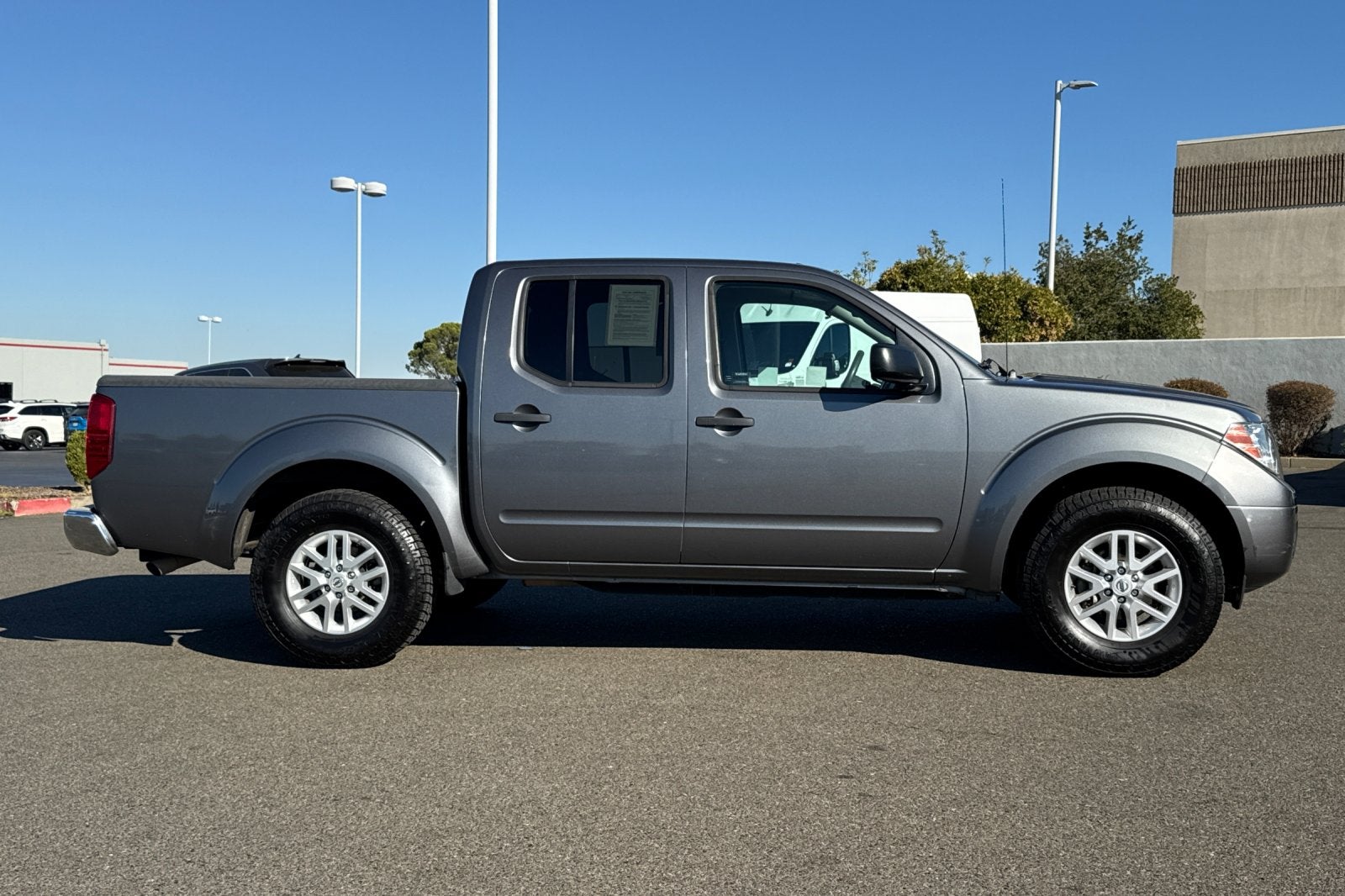 2017 Nissan Frontier SV V6