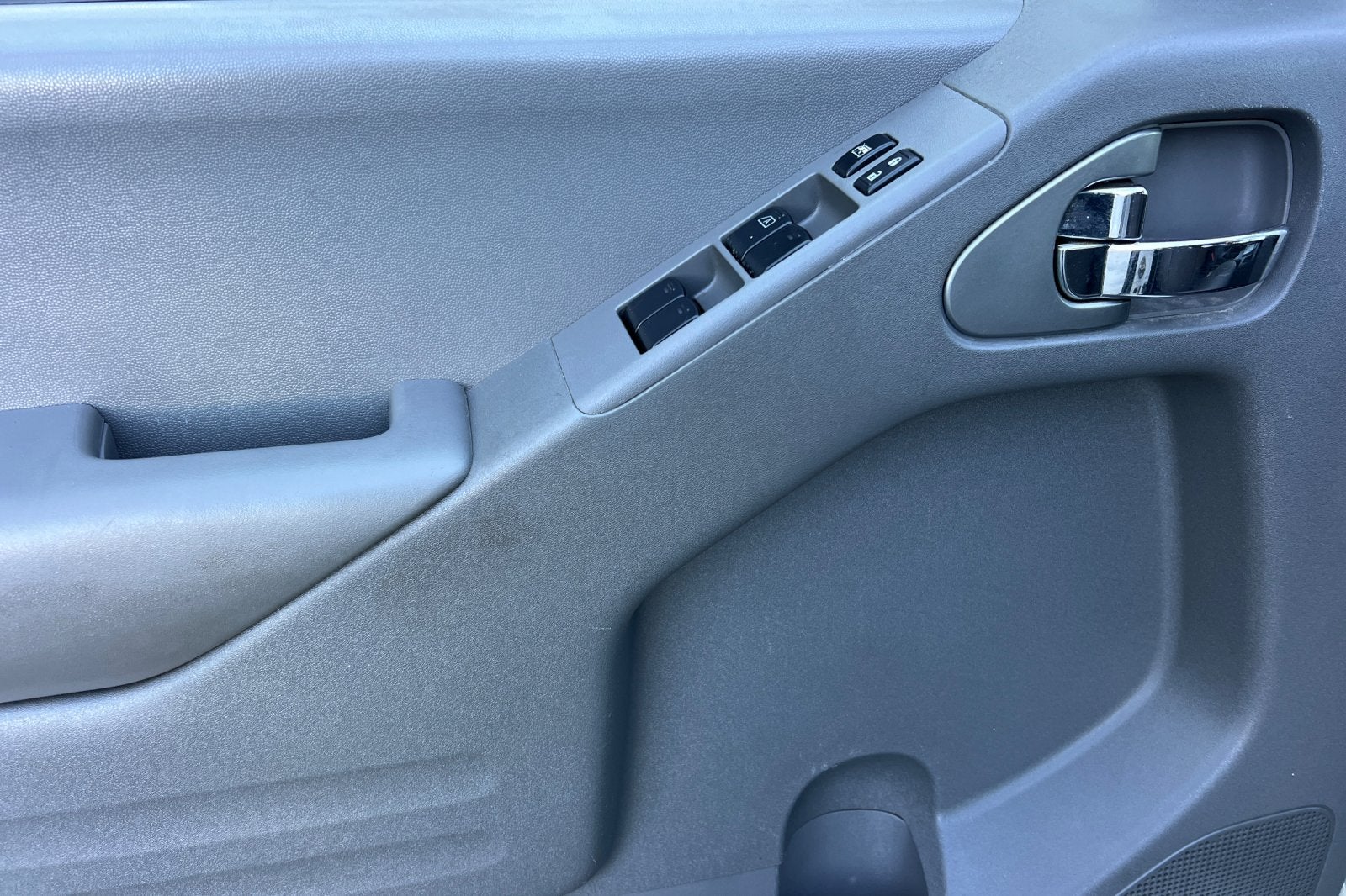 2019 Nissan Frontier Base