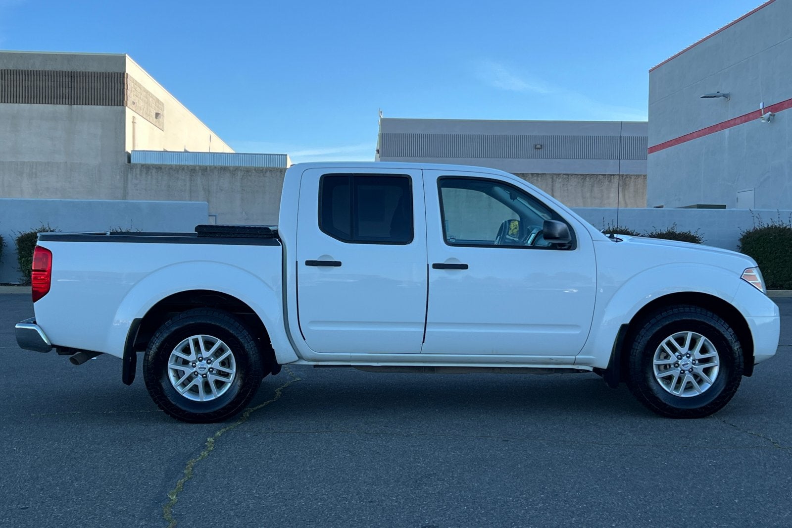 2019 Nissan Frontier Base