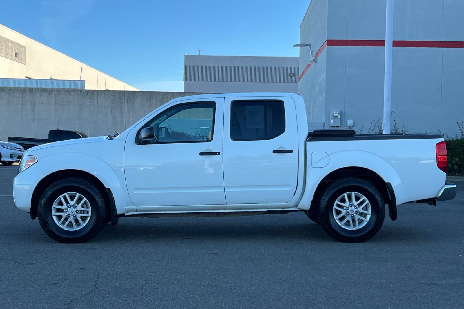 2019 Nissan Frontier Base