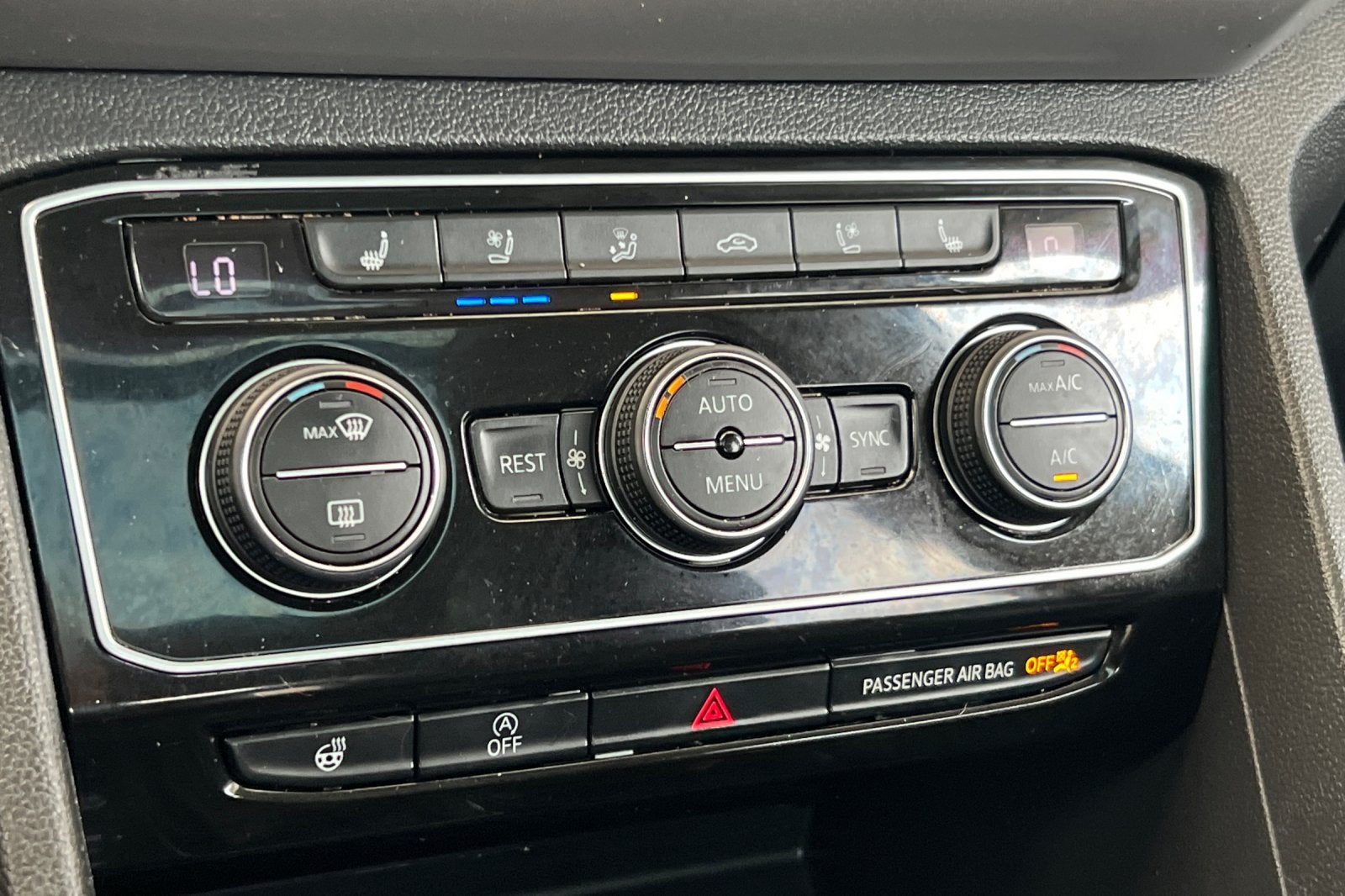2018 Volkswagen Atlas 3.6L V6 SEL Premium