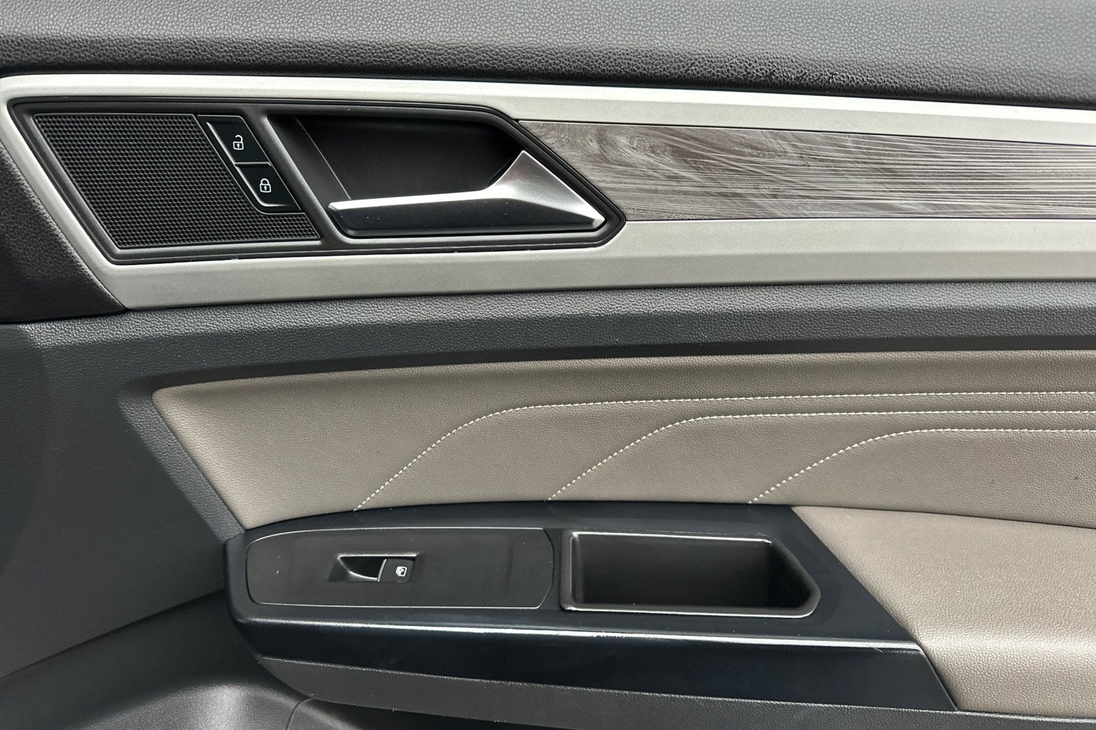 2021 Volkswagen Atlas Cross Sport 3.6L V6 SE w/Technology