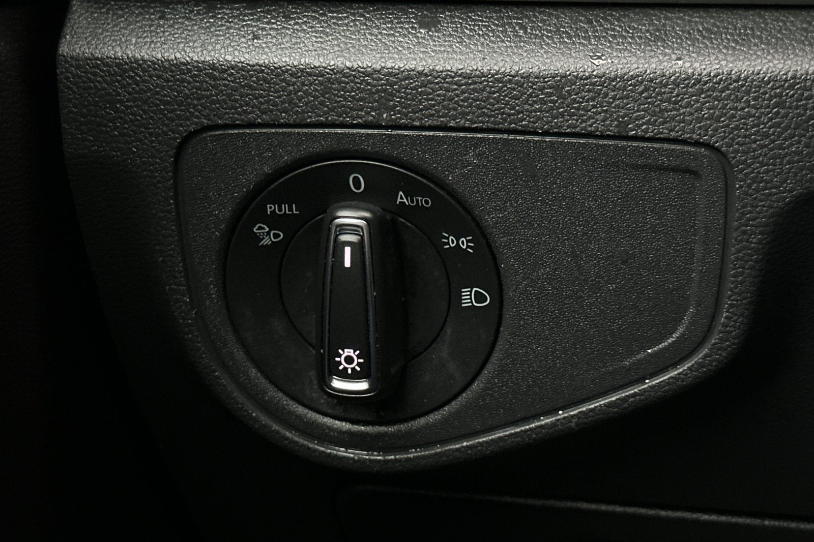 2021 Volkswagen Atlas Cross Sport 3.6L V6 SE w/Technology