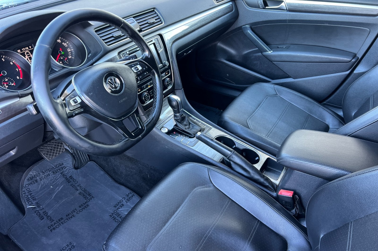 2018 Volkswagen Passat 2.0T SE