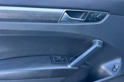 2018 Volkswagen Passat 2.0T SE