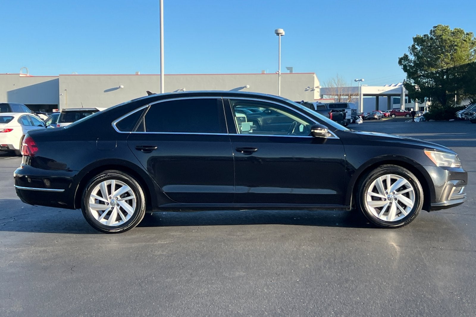 2018 Volkswagen Passat 2.0T SE