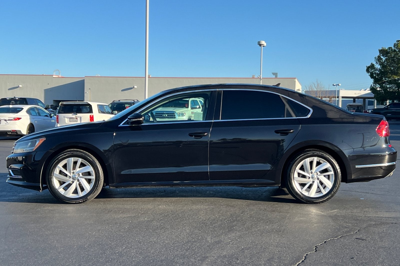 2018 Volkswagen Passat 2.0T SE
