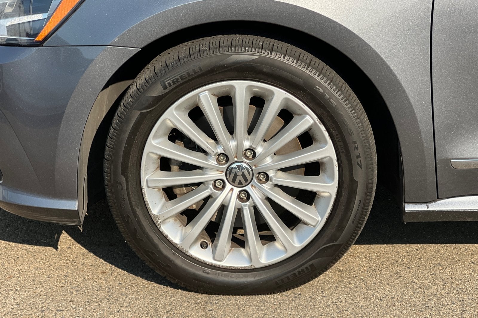 2016 Volkswagen Passat 1.8T SE