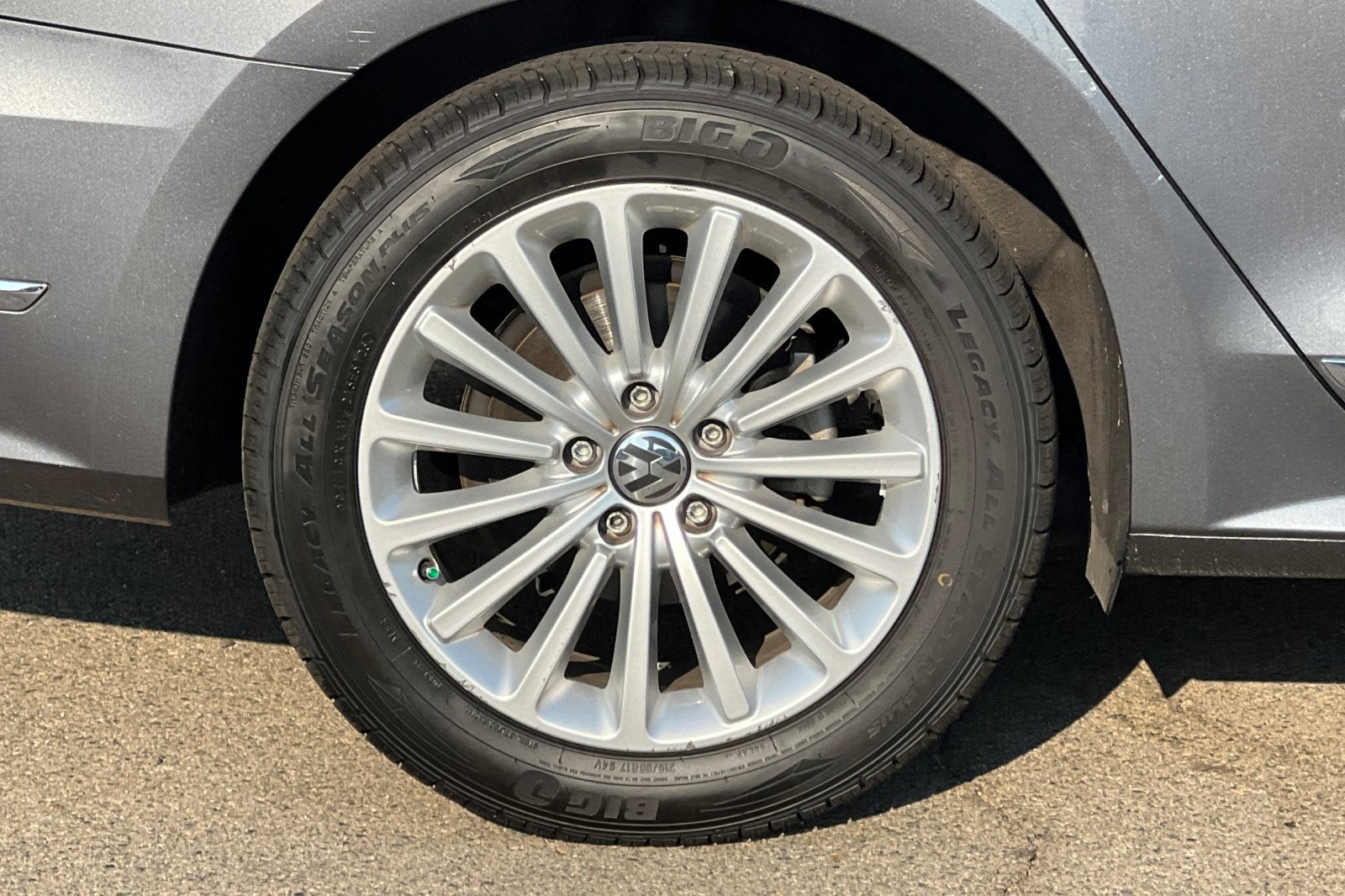 2016 Volkswagen Passat 1.8T SE