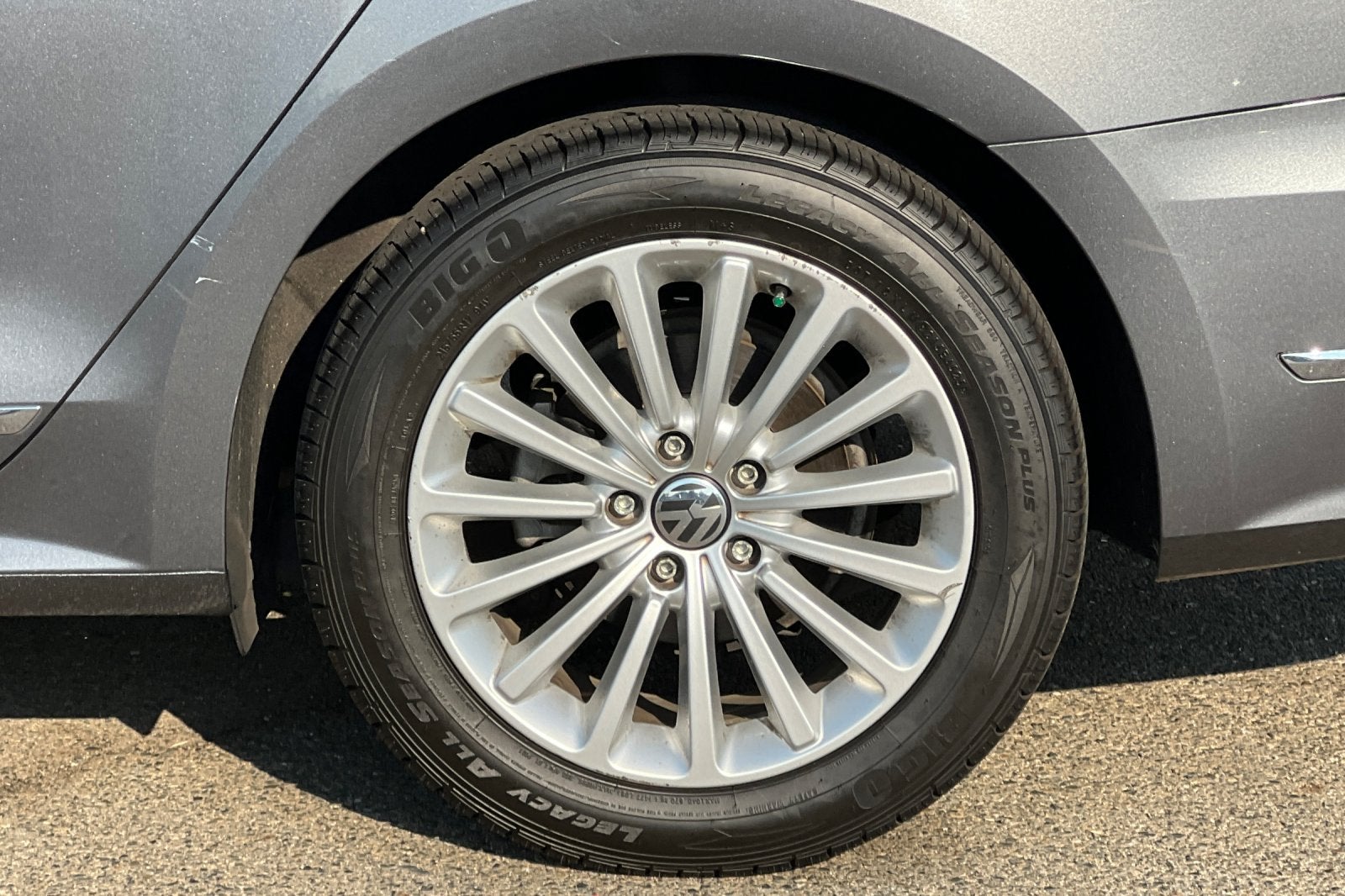 2016 Volkswagen Passat 1.8T SE