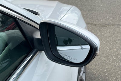 2017 Volkswagen Passat R-Line w/Comfort Pkg