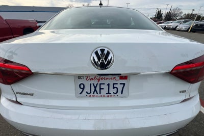2017 Volkswagen Passat R-Line w/Comfort Pkg