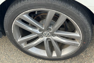 2017 Volkswagen Passat R-Line w/Comfort Pkg