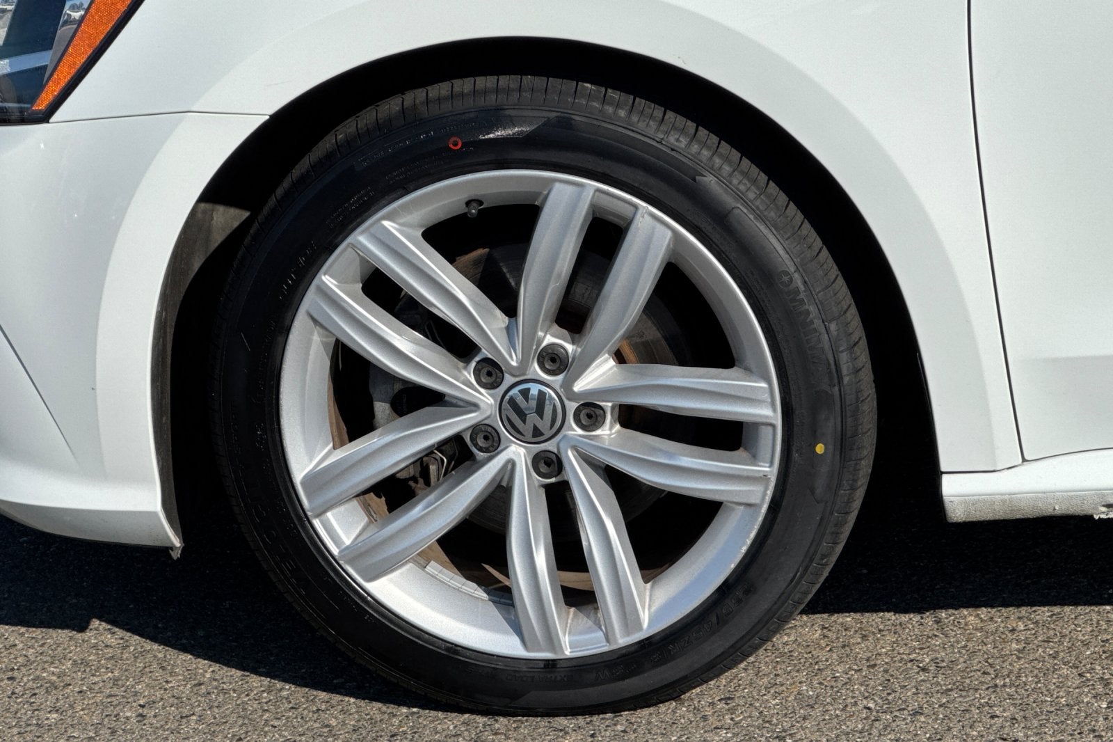 2019 Volkswagen Passat 2.0T Wolfsburg Edition