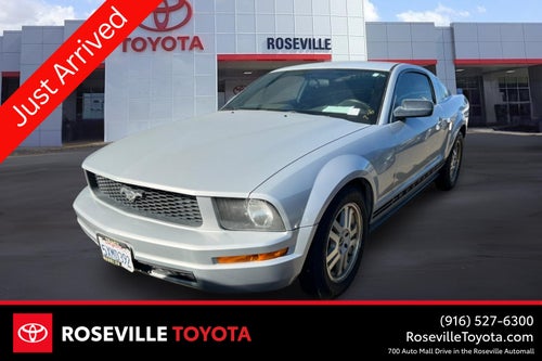 2007 Ford Mustang Deluxe