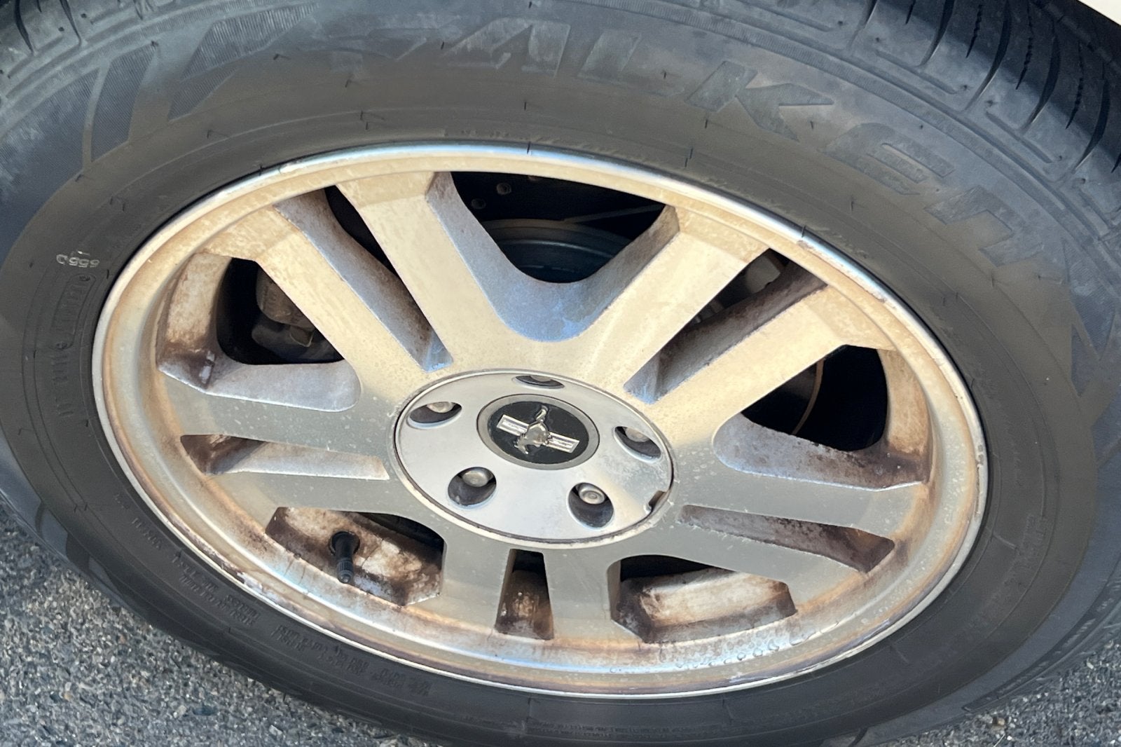 2007 Ford Mustang Deluxe