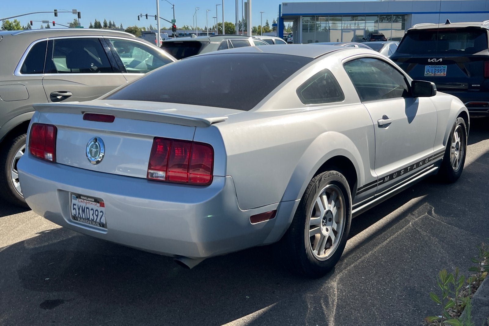 2007 Ford Mustang Deluxe