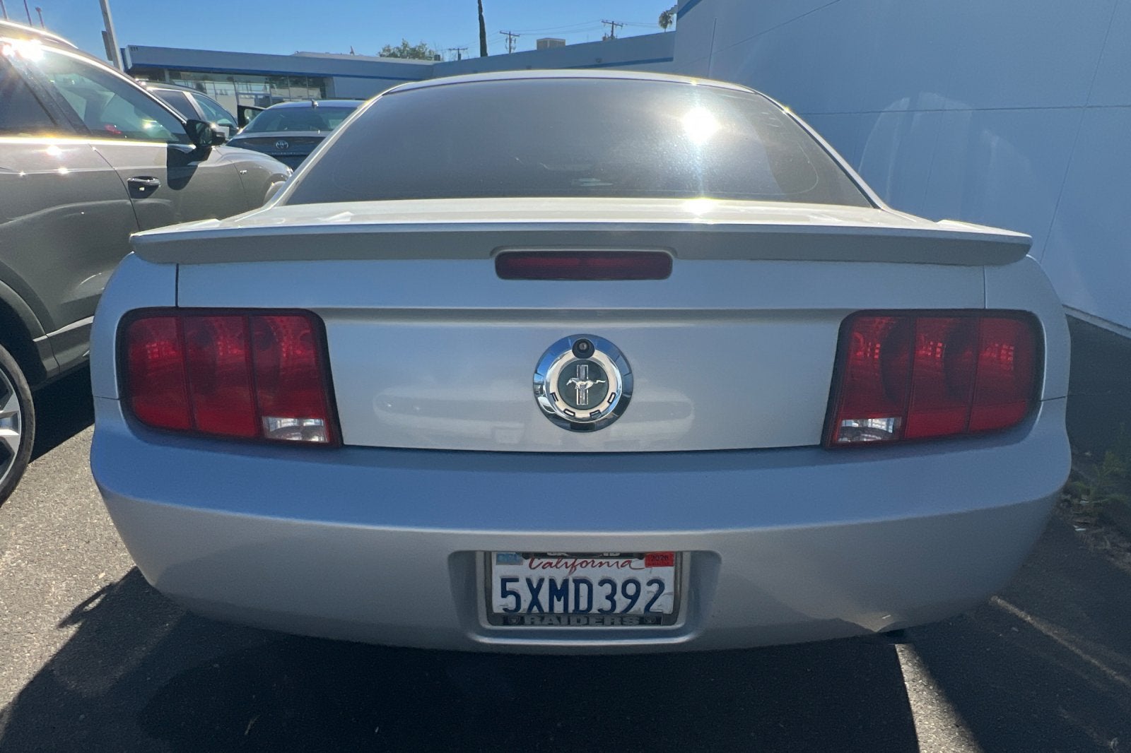 2007 Ford Mustang Deluxe